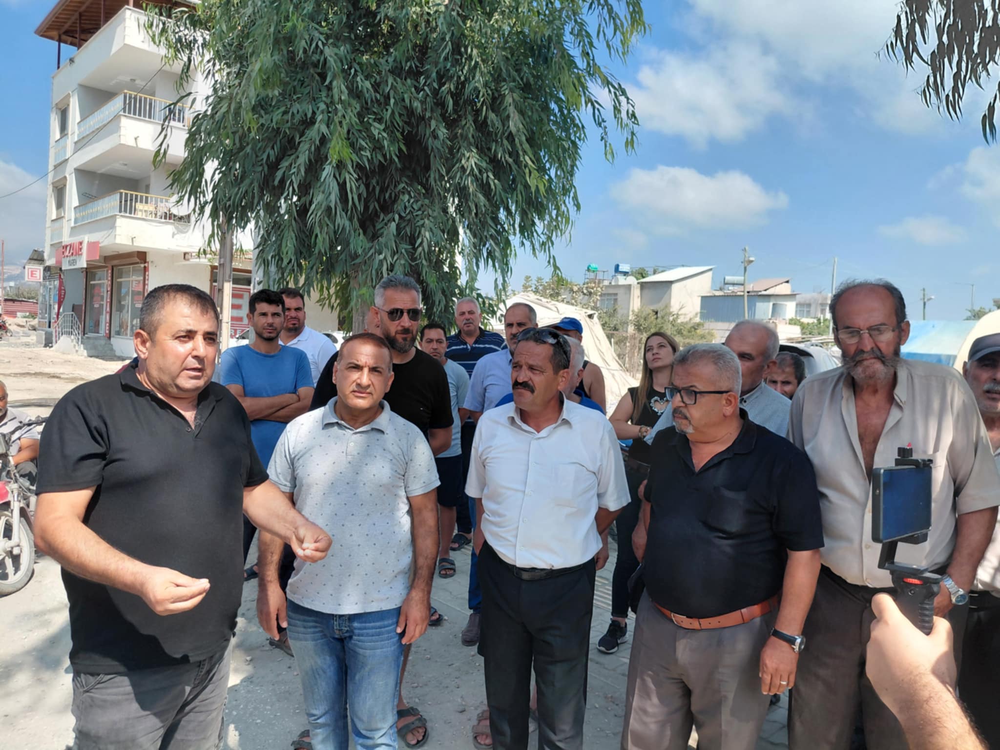 MUHTAR İS “SUTAŞI MAHALLESİ ÜVEY MAHALLE Mİ?”